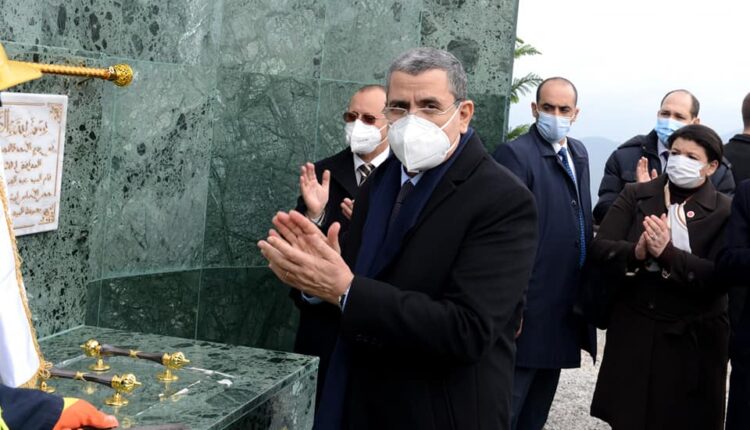 الوزير الأول عبد العزيز جراد