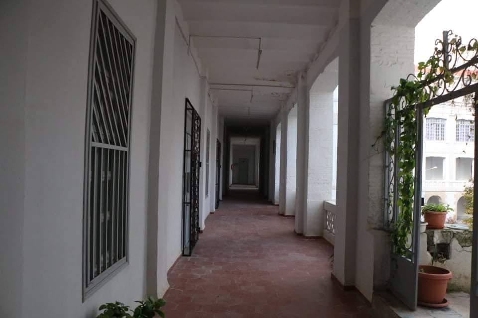 والي قسنطينة يتفقد ثانوية رضا حوحو