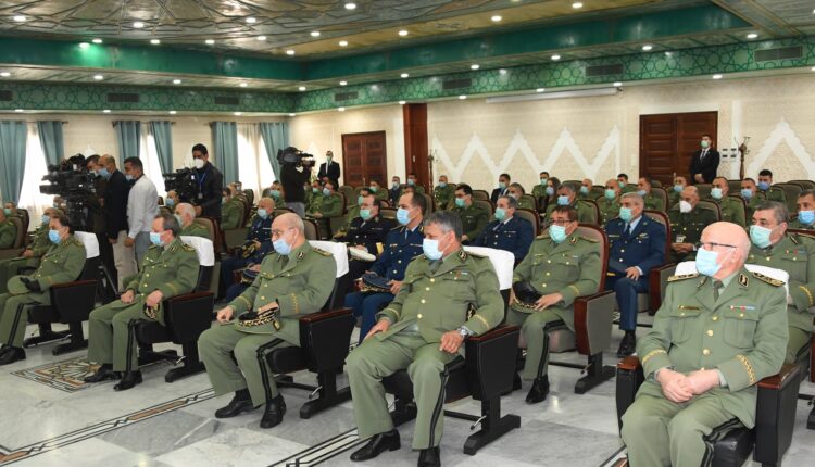 الفريق شنقريحة ينصب بن بيشة أمينا عاما لوزارة الدفاع