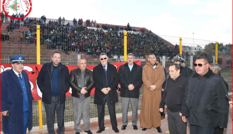 الوالي يحضر مباراة كروية تشجيعا لفريق اتحاد سدراتة