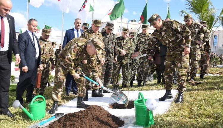 الفريق أول السعيد شنقريحة يشرف على مراسم تدشين المقر الجديد لقيادة القوات البحرية