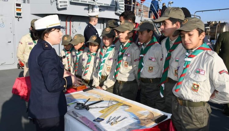 القوات البحرية  الجزائرية تنظم أبوابا مفتوحة على القوات البحرية بالقاعدة البحرية الرئيسية المرسى الكبير بالناحية العسكرية الثانية