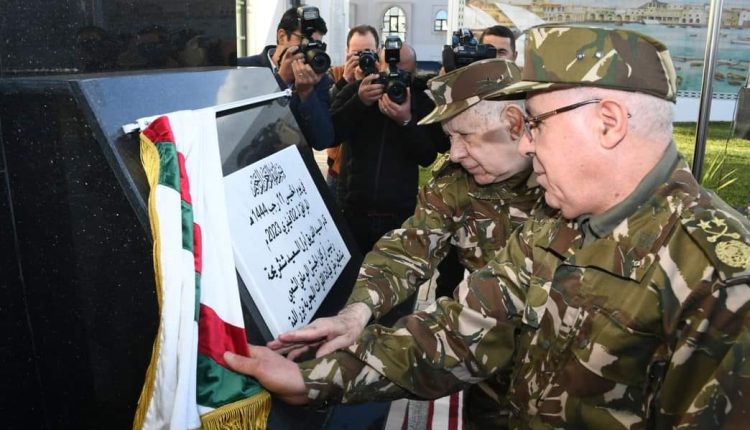 الفريق أول السعيد شنقريحة يشرف على مراسم تدشين المقر الجديد لقيادة القوات البحرية