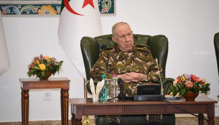 الفريق أول السعيد شنقريحة يشرف على مراسم تدشين المقر الجديد لقيادة القوات البحرية