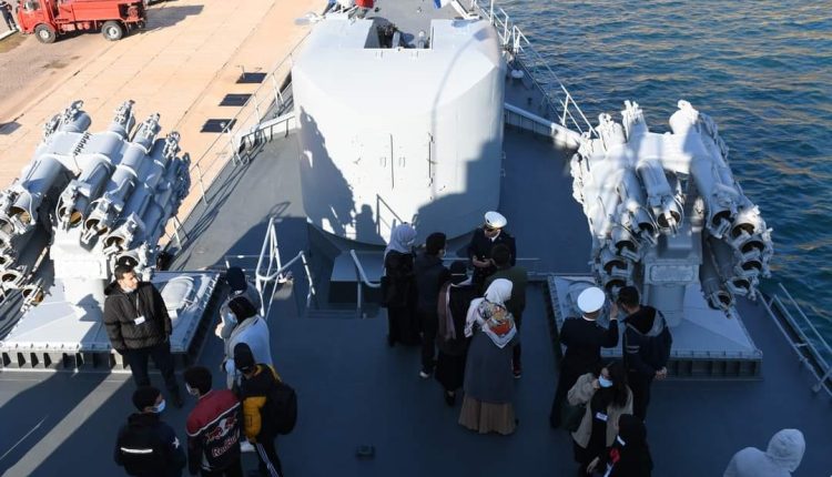 القوات البحرية  الجزائرية تنظم أبوابا مفتوحة على القوات البحرية بالقاعدة البحرية الرئيسية المرسى الكبير بالناحية العسكرية الثانية