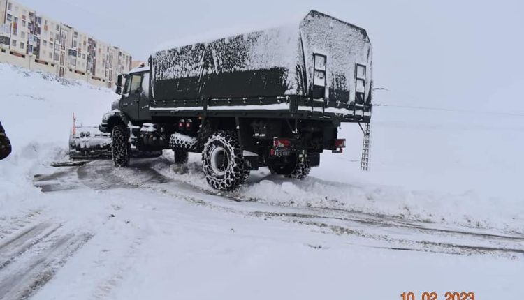 مفارز الجيش الوطني الشعبي بالناحية العسكرية الخامسة لفتح الطرق والمسالك