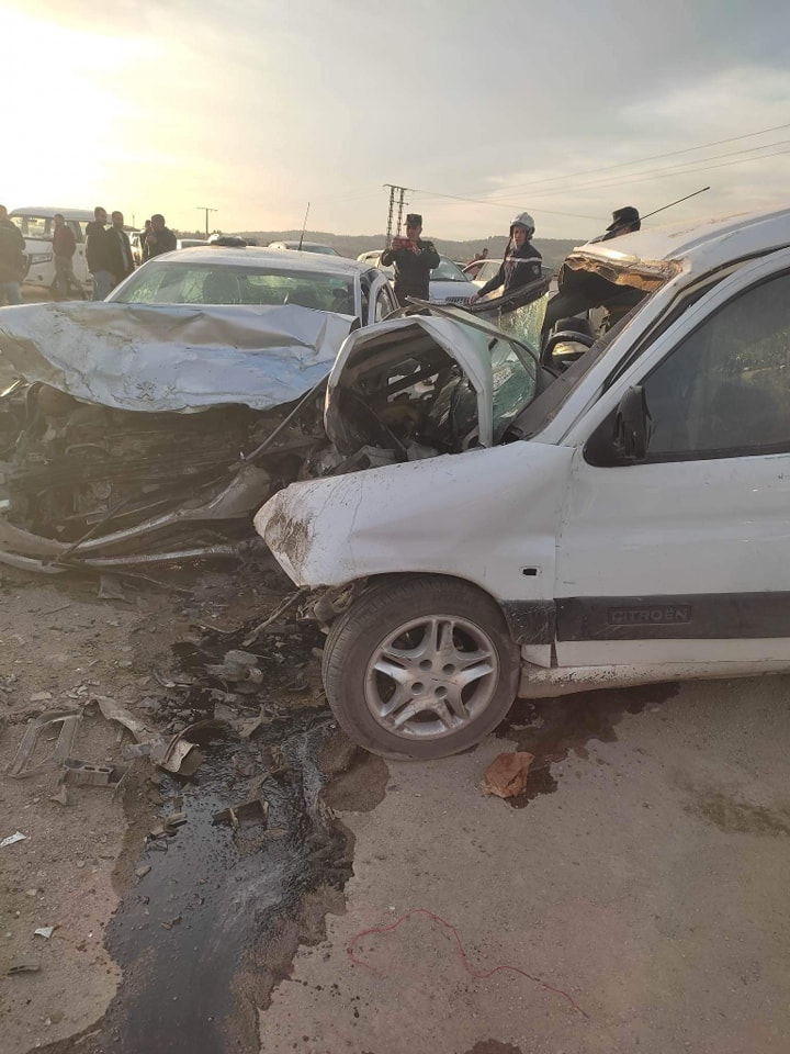 البويرة : 09 مصابين في حادث مرور خطير