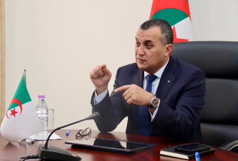خطوة نوعية نحو رقمنة الجزائر، زروقي : تنصيب لجنة البحث العلمي لقطاع البريد