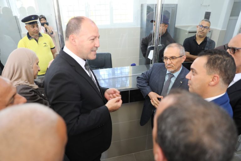 وسيط الجمهورية يتفقد واقع الخدمات العمومية بولاية بسكرة “محمد حطاب “يعاين عدة مرافق ويشدد على الإصغاء للمواطن